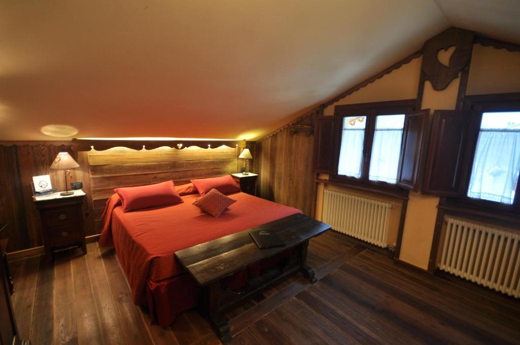 Hotel Maison Saint Jean Courmayeur Quarto foto